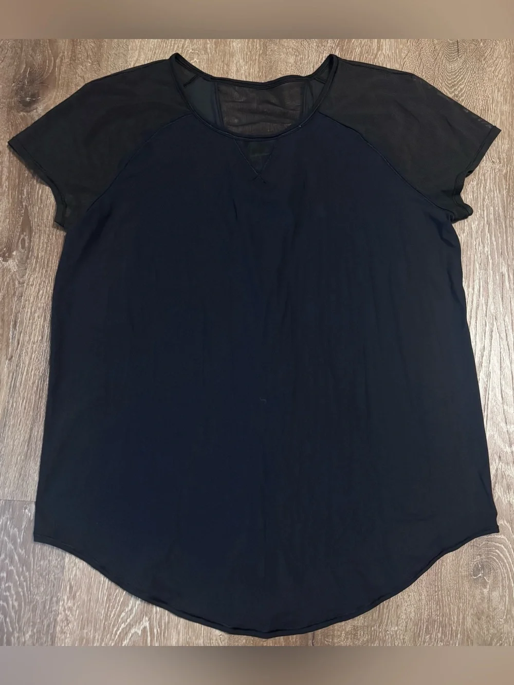 Lululemon Mix & Mesh Short Sleeve Tee